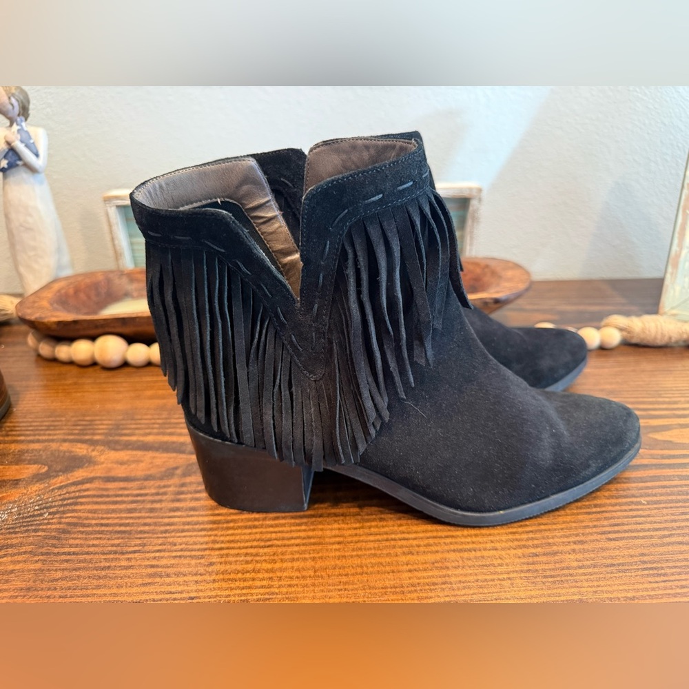Black Suede Fringe Ankle Boots Western Boho Festival Bella Vita 9W